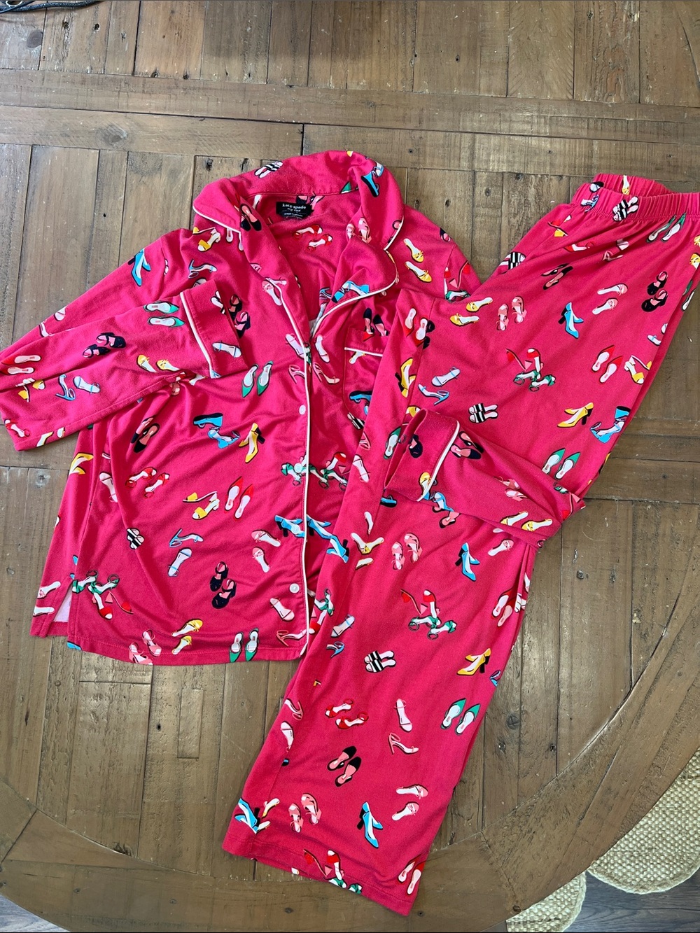 Kate Spade Women's 2 Piece Pajama Pants Set Size Small Red/Pink Multi Print Shoe